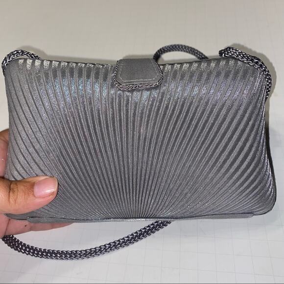VNTG CARLO FELLINI hard shell mini crossbody - Picture 3 of 4